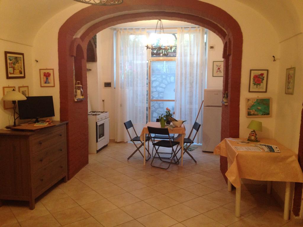 Apartment Il Raggio Capri